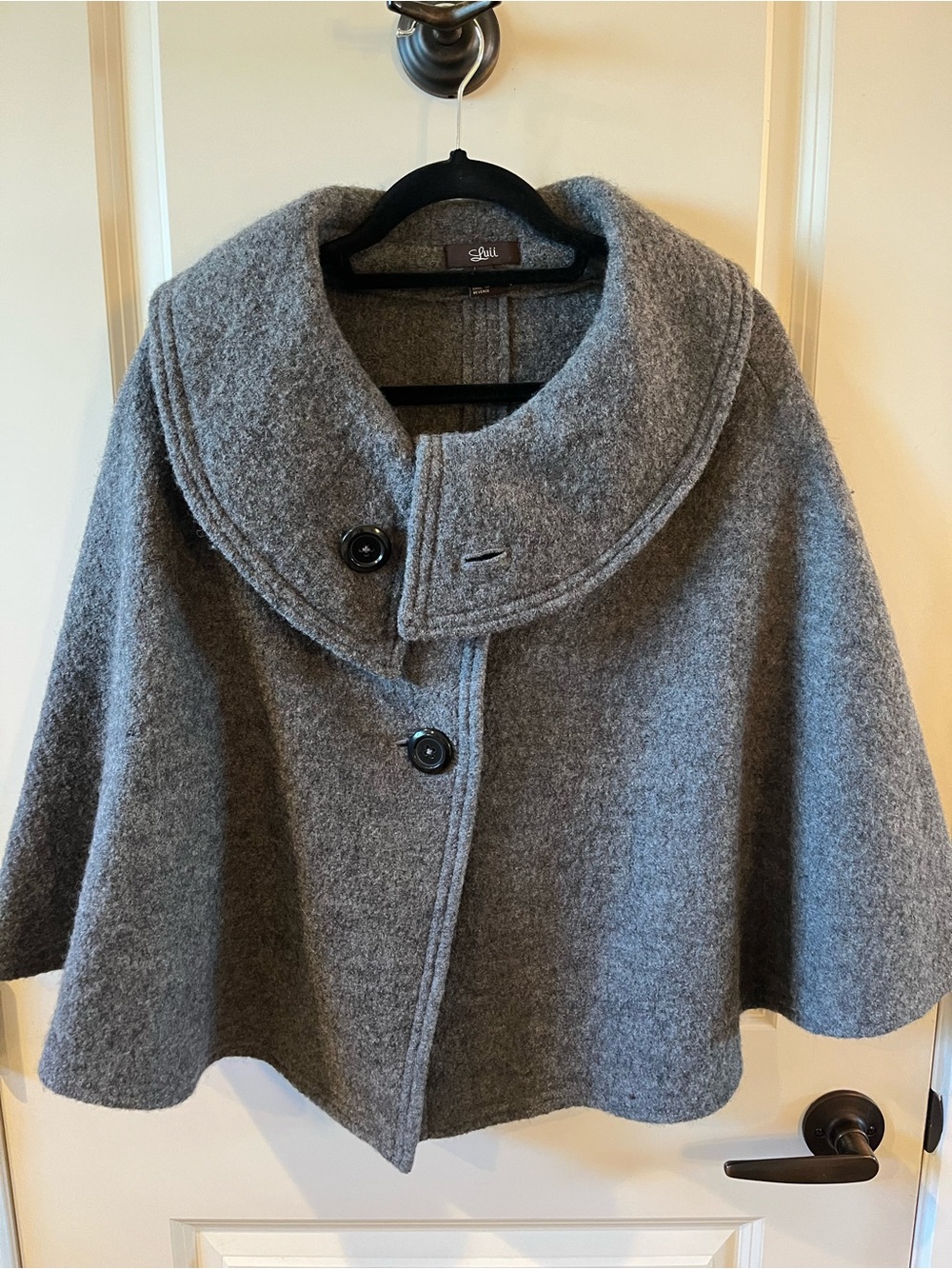 Luii Gray Wool Blend Cape with Shawl Collar